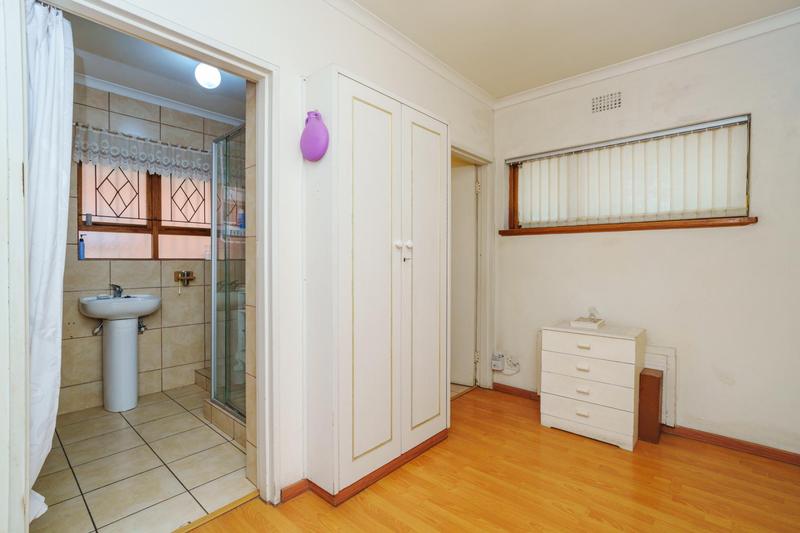 5 Bedroom Property for Sale in Pinelands Western Cape